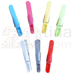 pince à linge plastique disponible en 4 coloris